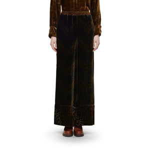    PLM-Kanada-Trousers-velvet-model-front