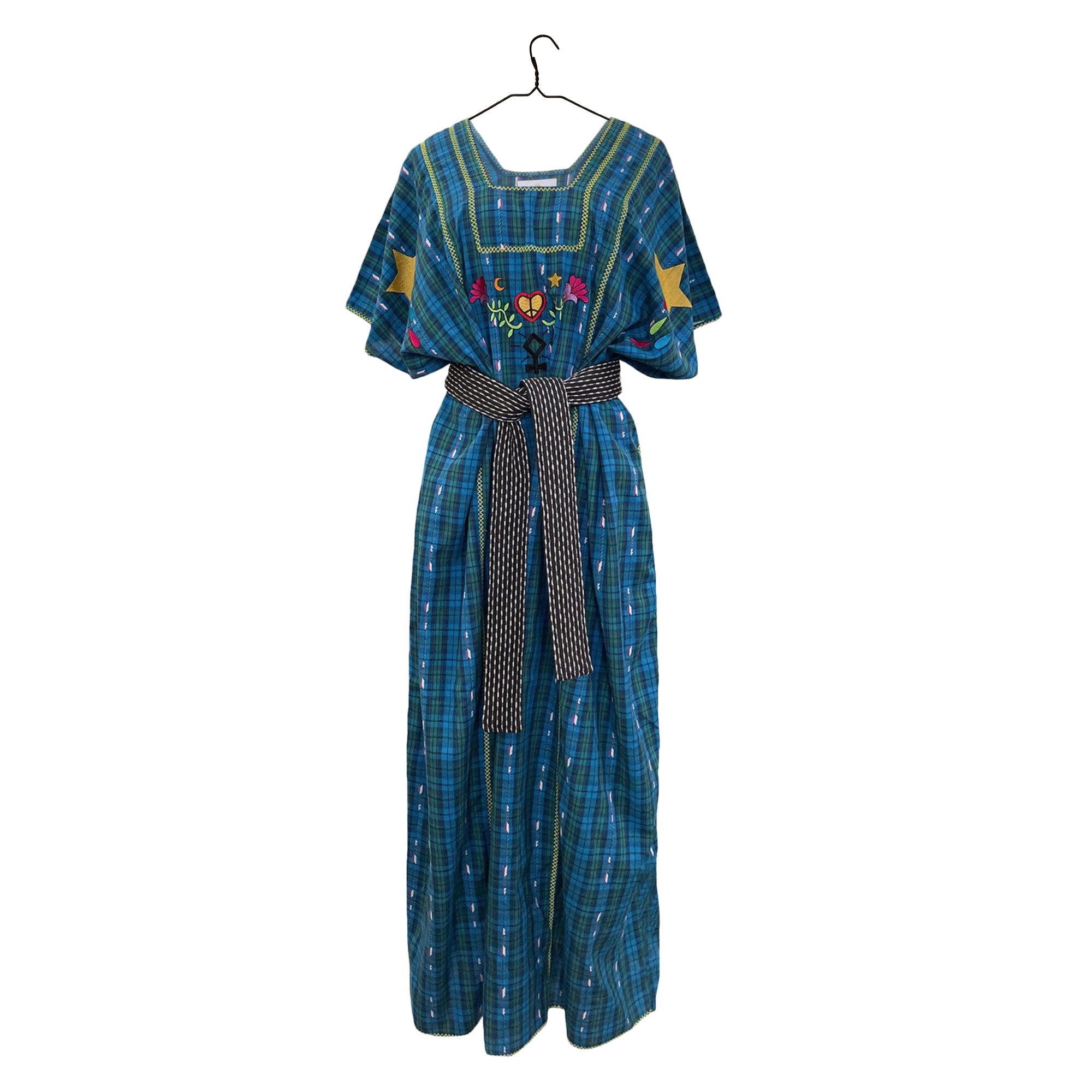 Monoki_Lumir_Laredo_kaftan