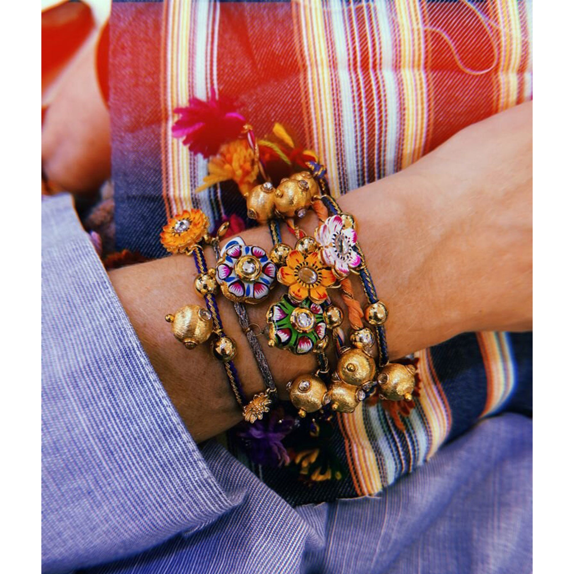  Monoki-Joy-bracele-modeled